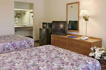 Days Inn By Wyndham Ottawa Phòng bức ảnh