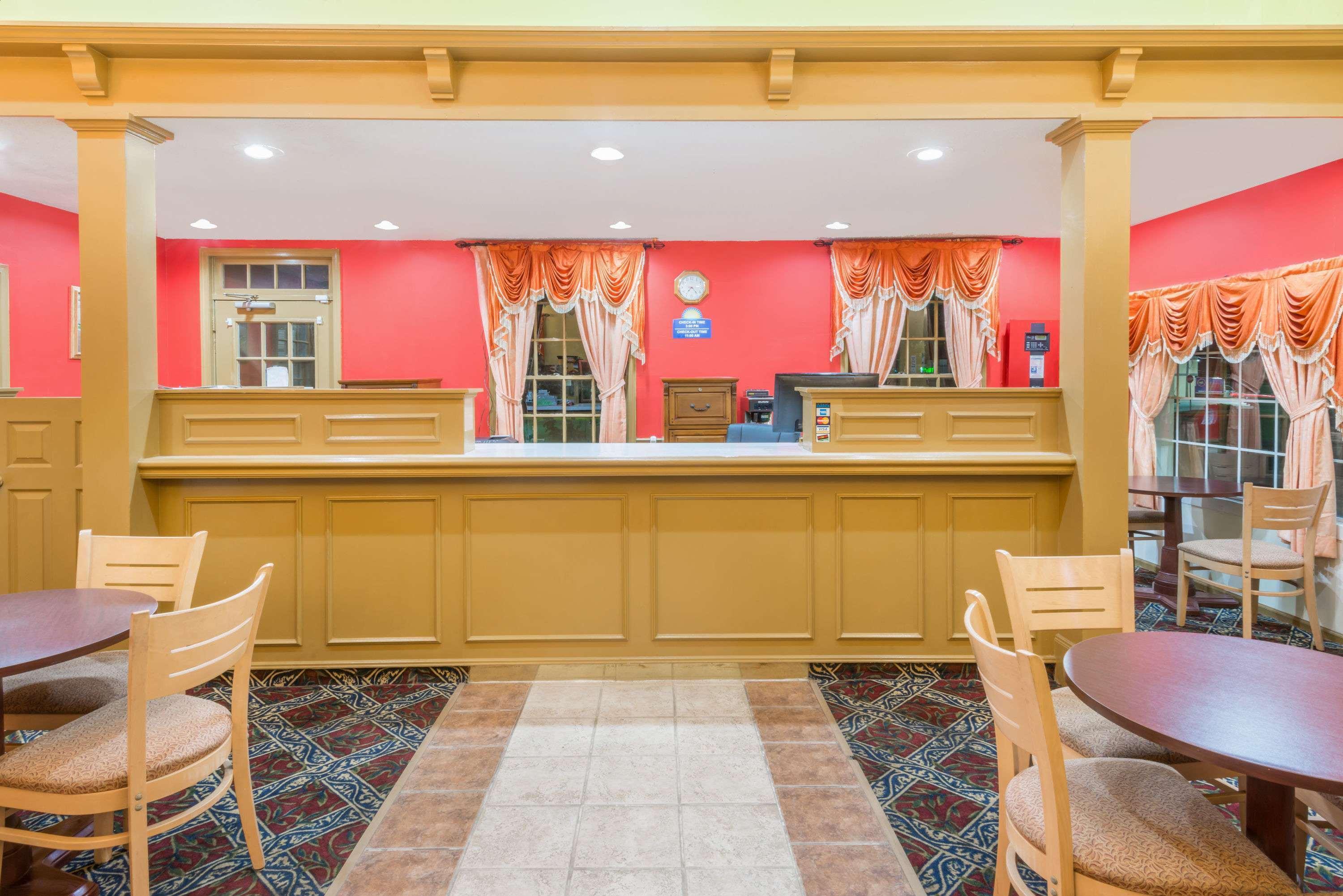 Days Inn By Wyndham Ottawa Ngoại thất bức ảnh