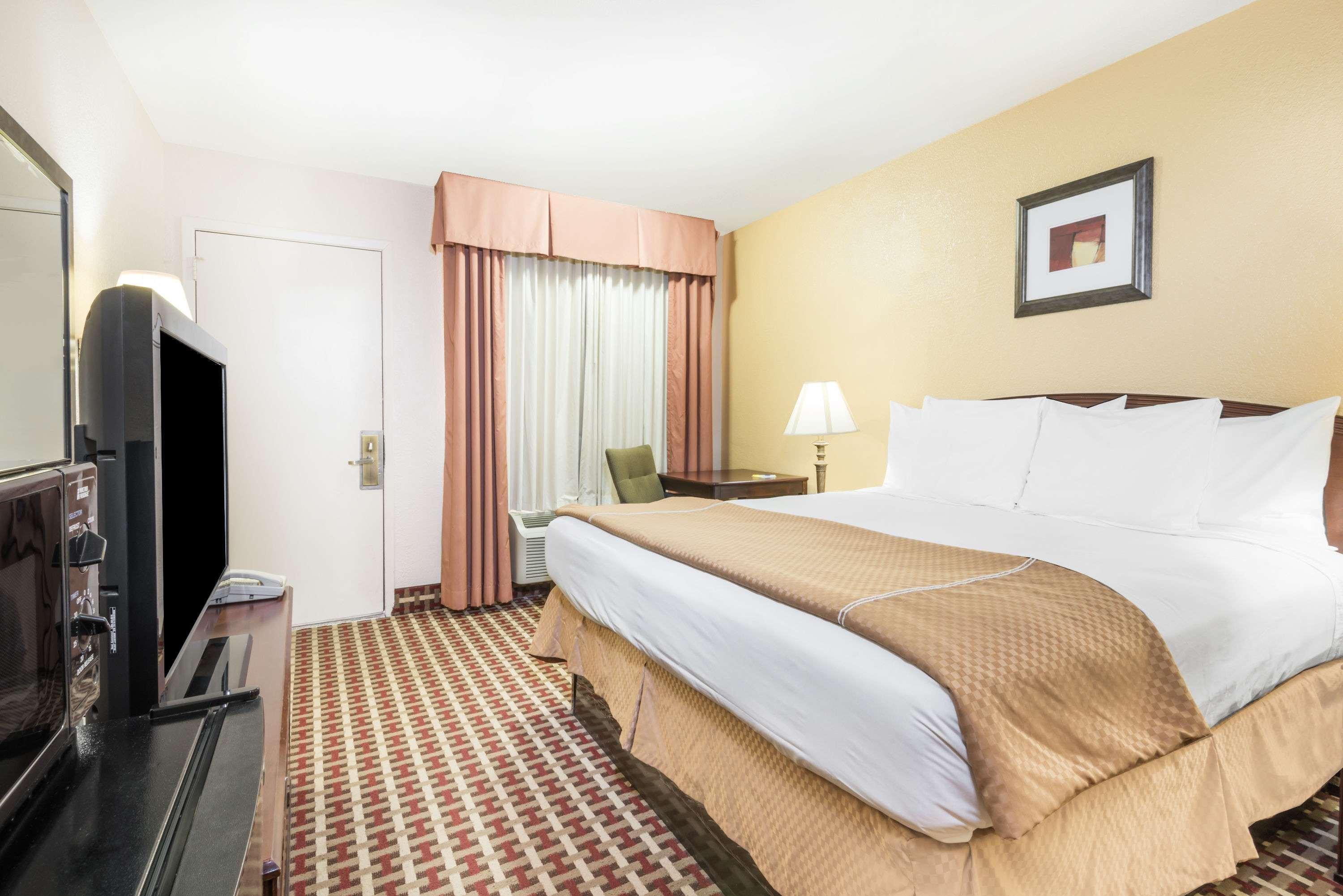 Days Inn By Wyndham Ottawa Ngoại thất bức ảnh